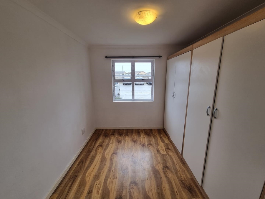 To Let 2 Bedroom Property for Rent in Muizenberg Western Cape